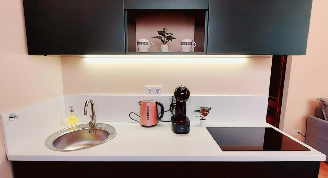 A+ Budapest Downtown Apartments Akacfa Εξωτερικό φωτογραφία