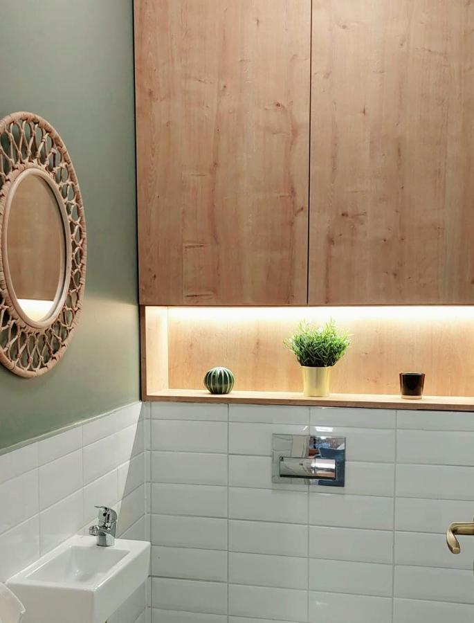 A+ Budapest Downtown Apartments Akacfa Εξωτερικό φωτογραφία