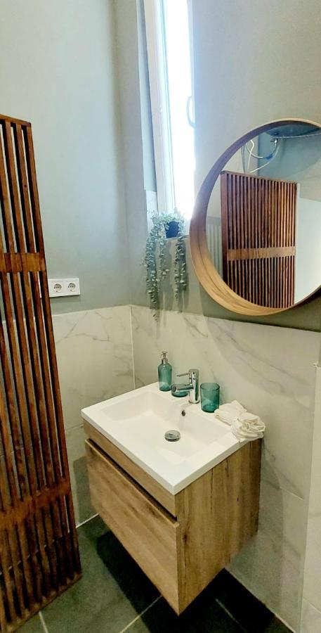A+ Budapest Downtown Apartments Akacfa Εξωτερικό φωτογραφία